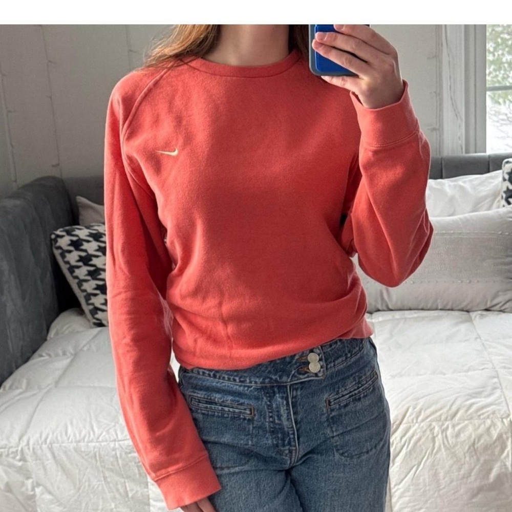 Vintage 90’s Nike Crewneck in Salmon Pink